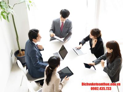 Người đại diện theo pháp luật của doanh nghiệp là gì?